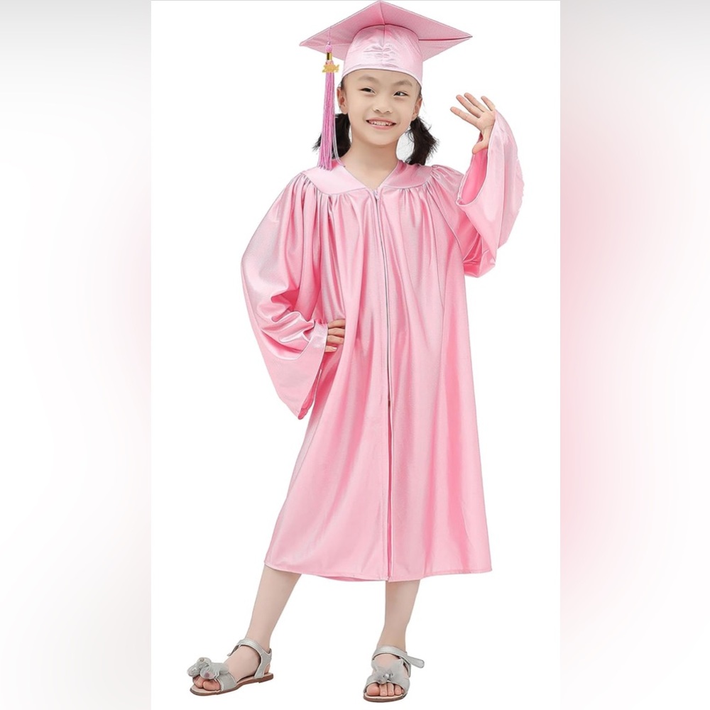 GraduationMall Shiny Kindergarten & Preschool Graduation Gown Cap NWT